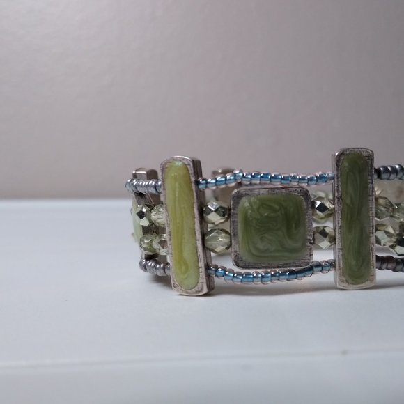 Vintage Metal Stretch Bracelet - Picture 5 of 12
